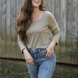 Neuflora Covington Top